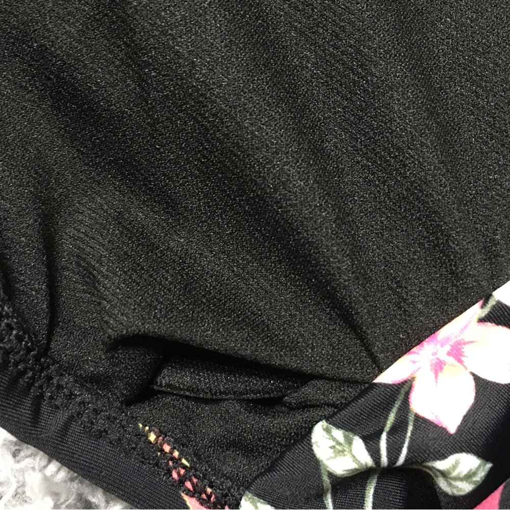 Kona Sol Black Floral S Twist-Front Halter Removable Cups Tie-Back Bikini Top - Picture 6 of 8